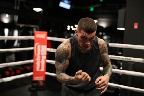 Photos: Gabriel Rosado, Maciej Sulecki - Showing Off Moves - Boxing News