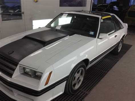 1982 Ford Mustang GT Hatchback 2-Door 5.0L