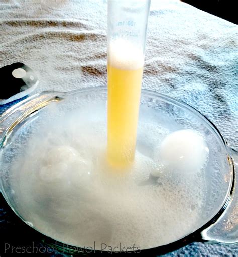 Dry Ice Bubble Science Experiment | Preschool Powol Packets