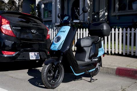 Revel will eliminate its electric moped-sharing service in S.F.