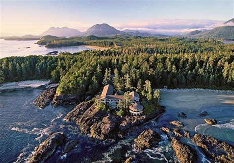 Perched on the edge of Vancouver Island's Chesterman Beach, the Wickaninnish Inn in Tofino ...