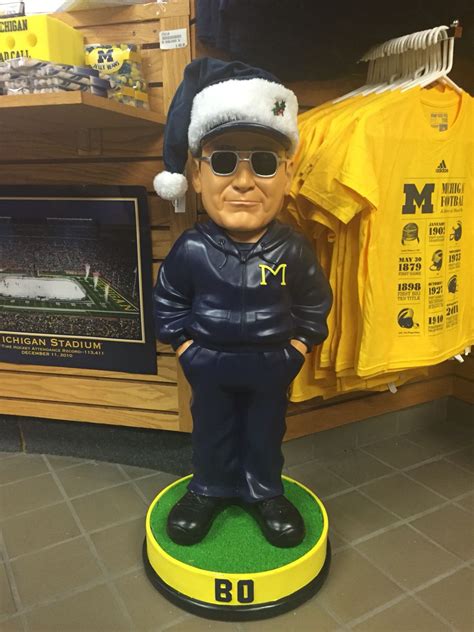 Bo Schembechler statue in Ann Arbor, MI. | Bo schembechler, Ann arbor, Fashion