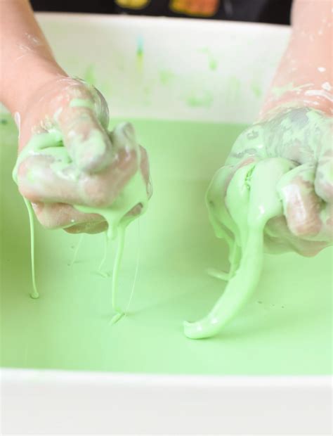 How To Make Oobleck Without Cornstarch? - Busy Little Kiddies