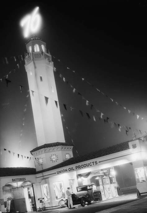 Union 76 gas station at night, Los Angeles, 1933