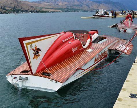 Original Miss Budweiser Miss Bud stern view, classic unlimited class hydroplane hydroplanes ...