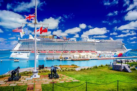 2023 Bermuda Cruises: Sail from Boston & New York | NCL Travel Blog