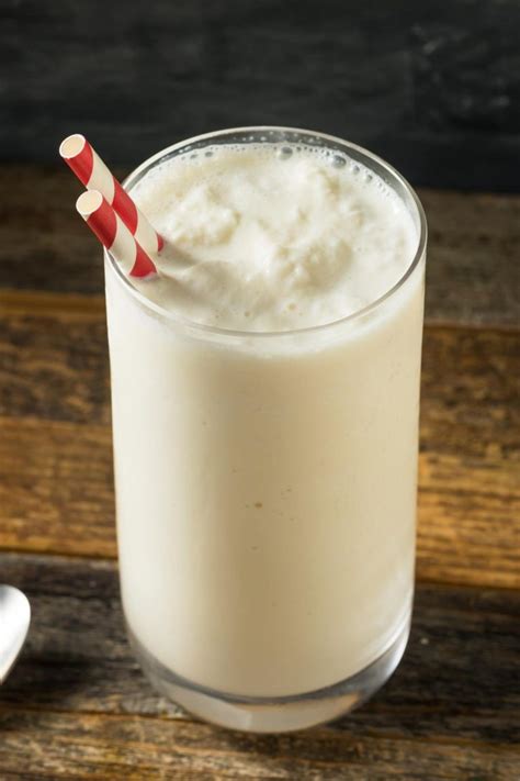 McDonald's Milkshake Recipe (Copycat) - IzzyCooking