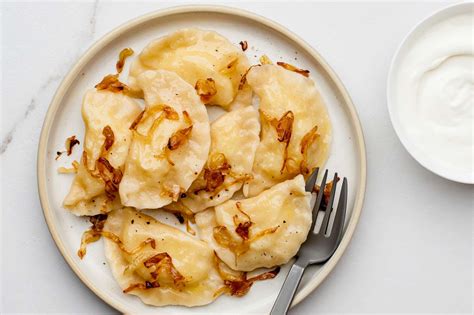 Homemade Pierogi Ruskie (Potato-Cheese Perogi) Recipe