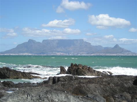 TravelComments.com Official Blog: Cape Town: Table Mountain Aerial ...