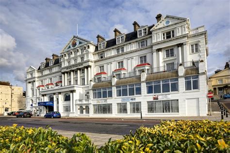 The case for a two-way traffic-free cycleway between Eastbourne Pier ...