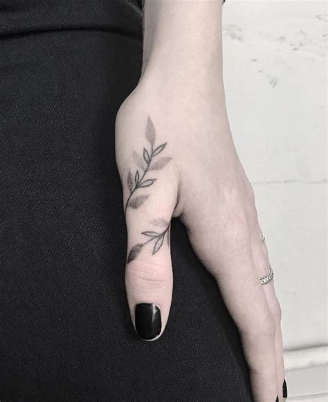 Thumb Tattoos, Tiny Finger Tattoos, Finger Tattoo For Women, Small Flower Tattoos, Mini Tattoos ...