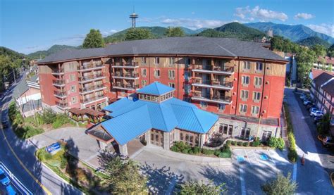 13 Gatlinburg Hotels with an Indoor Pool - HotelsCombined 13 Gatlinburg Hotels with an Indoor Pool