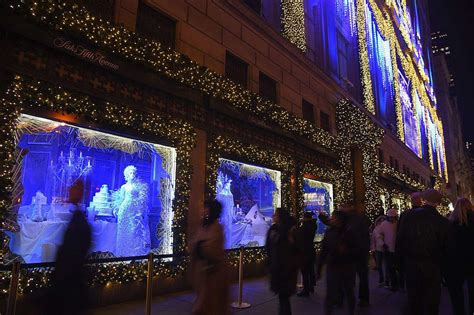 Visit the Holiday Window Displays in New York City