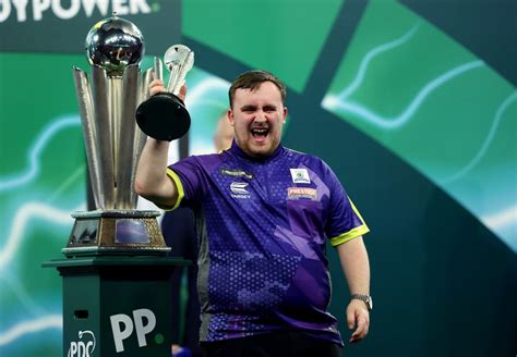 Luke Littler shot dubbed 'spiteful' and 'nasty' as Luke Humphries wins World Darts Championship