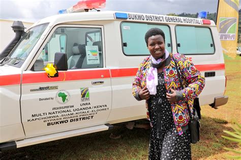 UNRA DONATES AMBULANCES WORTH 790 MILLION. – Top Radio Uganda