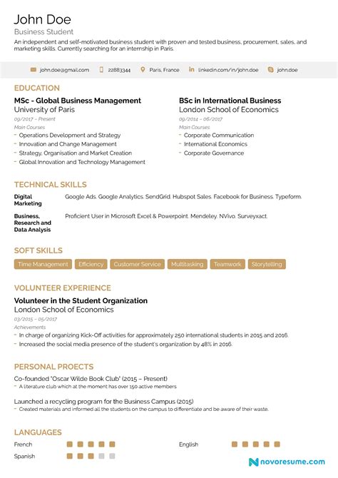 How to Write an Internship Resume [w/ Examples]