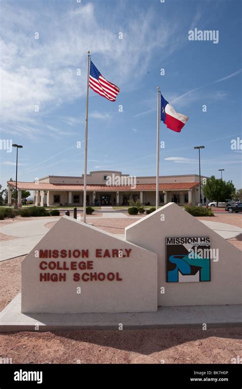 Exterior of Mission Early College High School in El Paso, Texas Stock ...