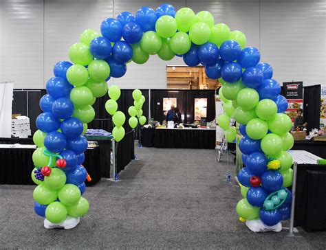 Balloon Decor | Balloon Twister Edmonton, Calgary – Balloon Artist ...