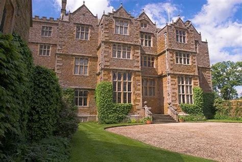 Historical Belles and Beaus: Chastleton House - A Jacobean Gem