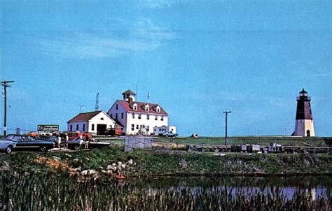 Point Judith Lighthouse Postcard 30