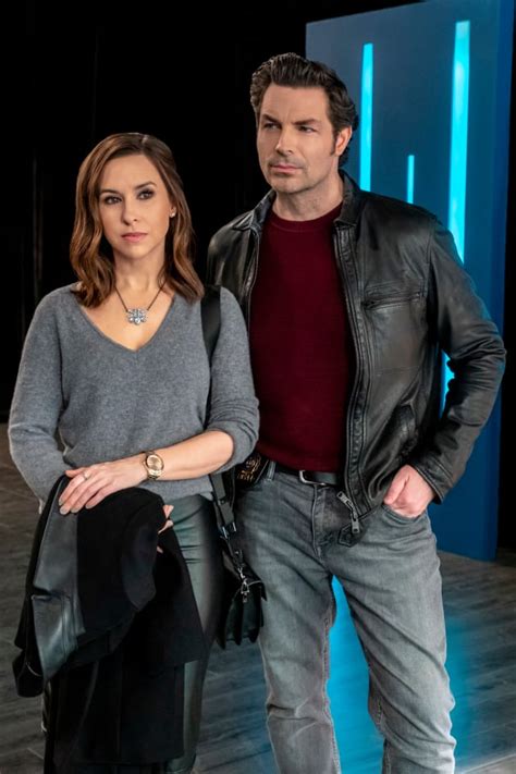 Lacey Chabert and Brennan Elliott for Crossword Mysteries - TV Fanatic