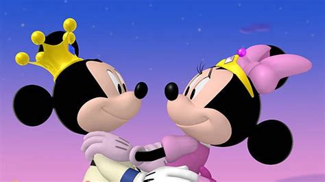 6 Minnie Rella Photos and Premium High Res Pictures - Getty Images in 2021 | Minnie mouse ...