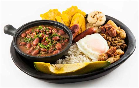 Bandeja Paisa, Digging into Colombia's National Dish