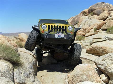 Jeep Wrangler Lift Kit - Choosing the Right One | Jeep wrangler lift kits, Jeep lift kits, Lift kits