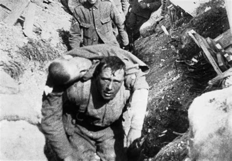 File:The Battle of the Somme film image2.jpg - Wikipedia, the free encyclopedia