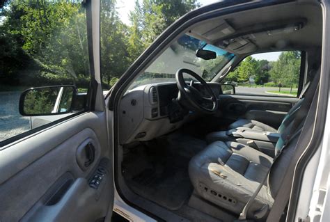 1999 GMC Suburban - Interior Pictures - CarGurus