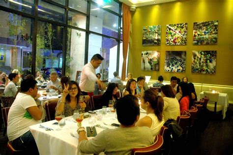 DUDE FOR FOOD: LULU Restaurant: Elegant Dining Comes to Salcedo Village