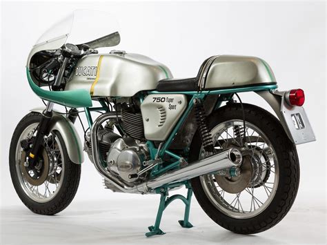 1974 Ducati 750SS - Stuart Parr Classics