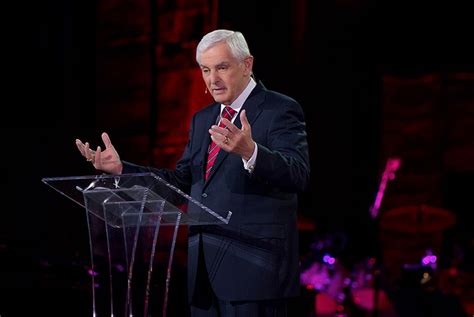 Dr. David Jeremiah – Turning Point – KGEB