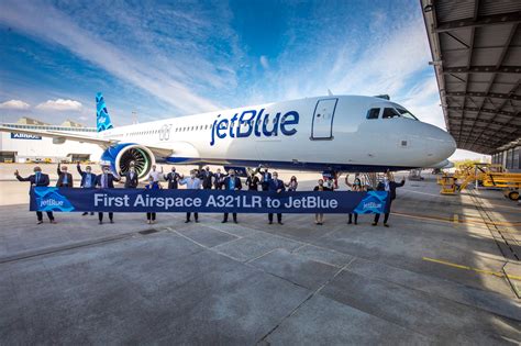 JetBlue takes delivery of A321LR with the first Airspace interior | Airbus