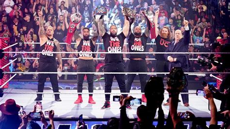 WWE 'The Bloodline': Roman Reigns' Family, How They're Related, Full ...