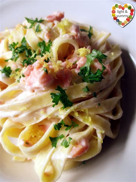 Creamy salmon tagliatelle with lemon, no cream, ready in 15 minutes!