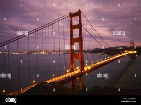 Golden Gate Bridge at night in San Francisco Stock Photo - Alamy