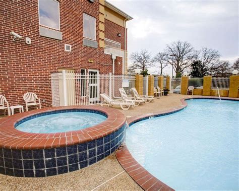 Comfort Suites University Drive College Station, TX - See Discounts