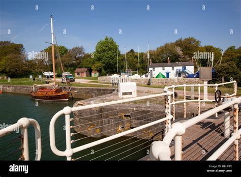 Docks at lydney harbour hi-res stock photography and images - Alamy