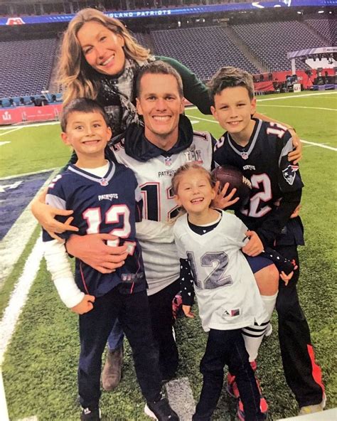 Tom Brady Family Pictures - img-broseph