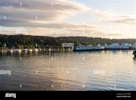 Bainbridge Island Ferry Stock Photo - Alamy