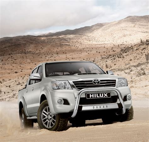 IN4RIDE: SPECIAL TOYOTA HILUX DAKAR EDITION RELEASED