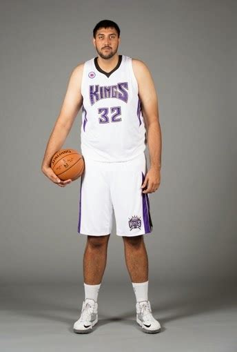 theKONGBLOG™: Sim Bhullar — First Indian NBA Player's Historic First Basket