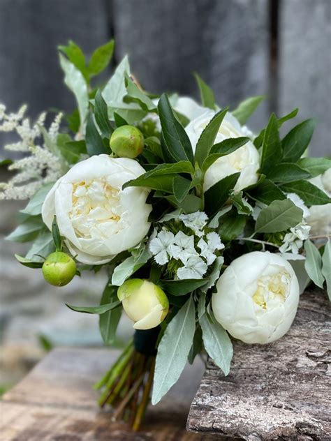 White and Green Seasonal Spring Bouquet | Green wedding flowers, Peony bridesmaid bouquet, White ...