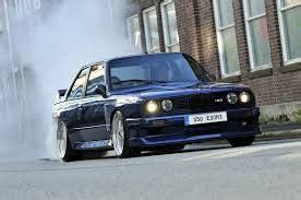 BMW E30 3 series blue smoke show | Coches tuneados, Coches clásicos, Coches deportivos