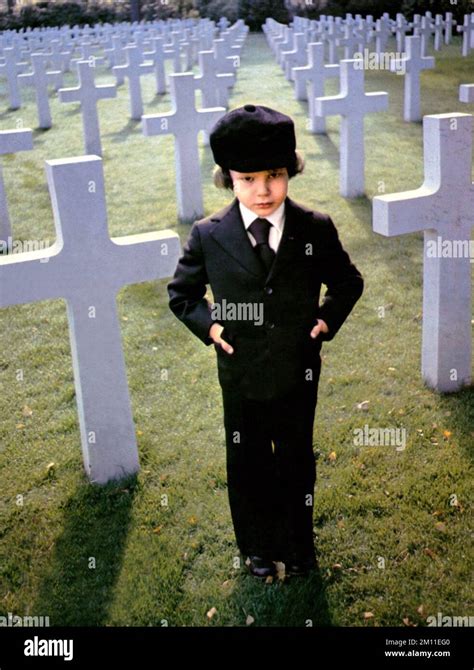 Harvey stephens the omen hi-res stock photography and images - Alamy