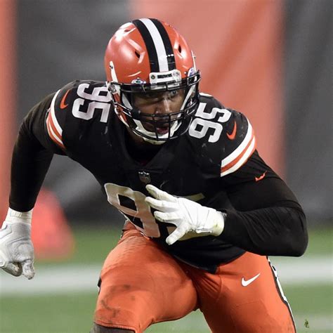 Browns' Myles Garrett to Undergo MRI on Knee Injury Suffered vs ...