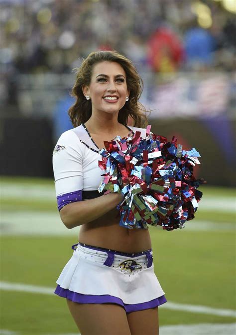 NFL Cheerleaders: Week 9