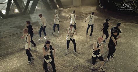 7 Catchiest K-Pop Dances That Anyone Can Learn