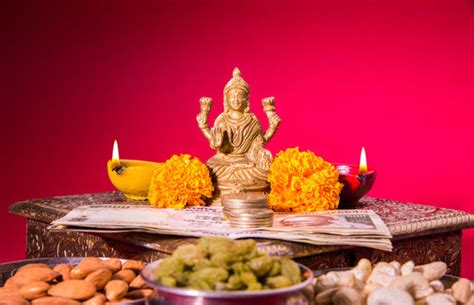 Laxmi Puja Images – Browse 5,108 Stock Photos, Vectors, and Video | Adobe Stock